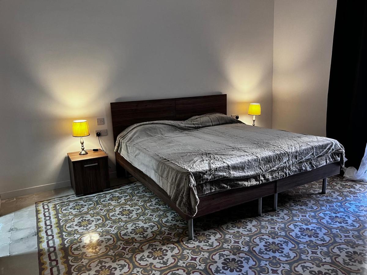 Dar Barbara - Duplex 1 Double Bed Maltese Style House Villa Cospicua Eksteriør billede